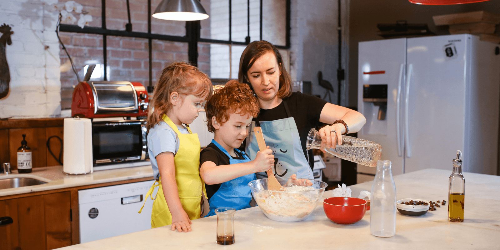Cocinar con tus hijos enseña matemáticas de forma divertida